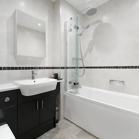 1 Harney Peak * Portinscale